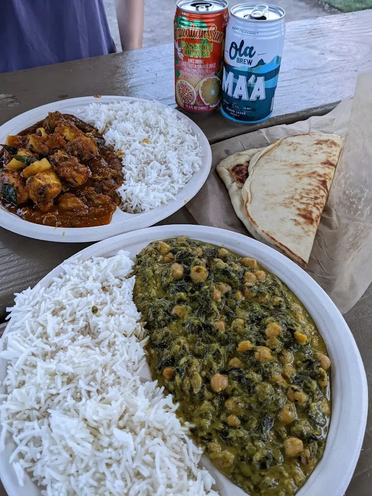 Chana Palak Fish Vindaloo and Naan